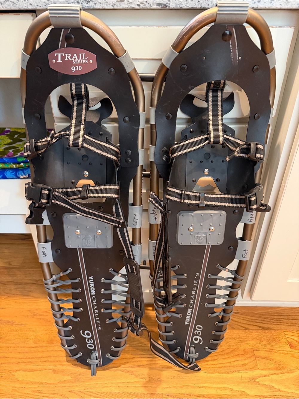 Yukon Charlie’s 930 snowshoes 7000 series